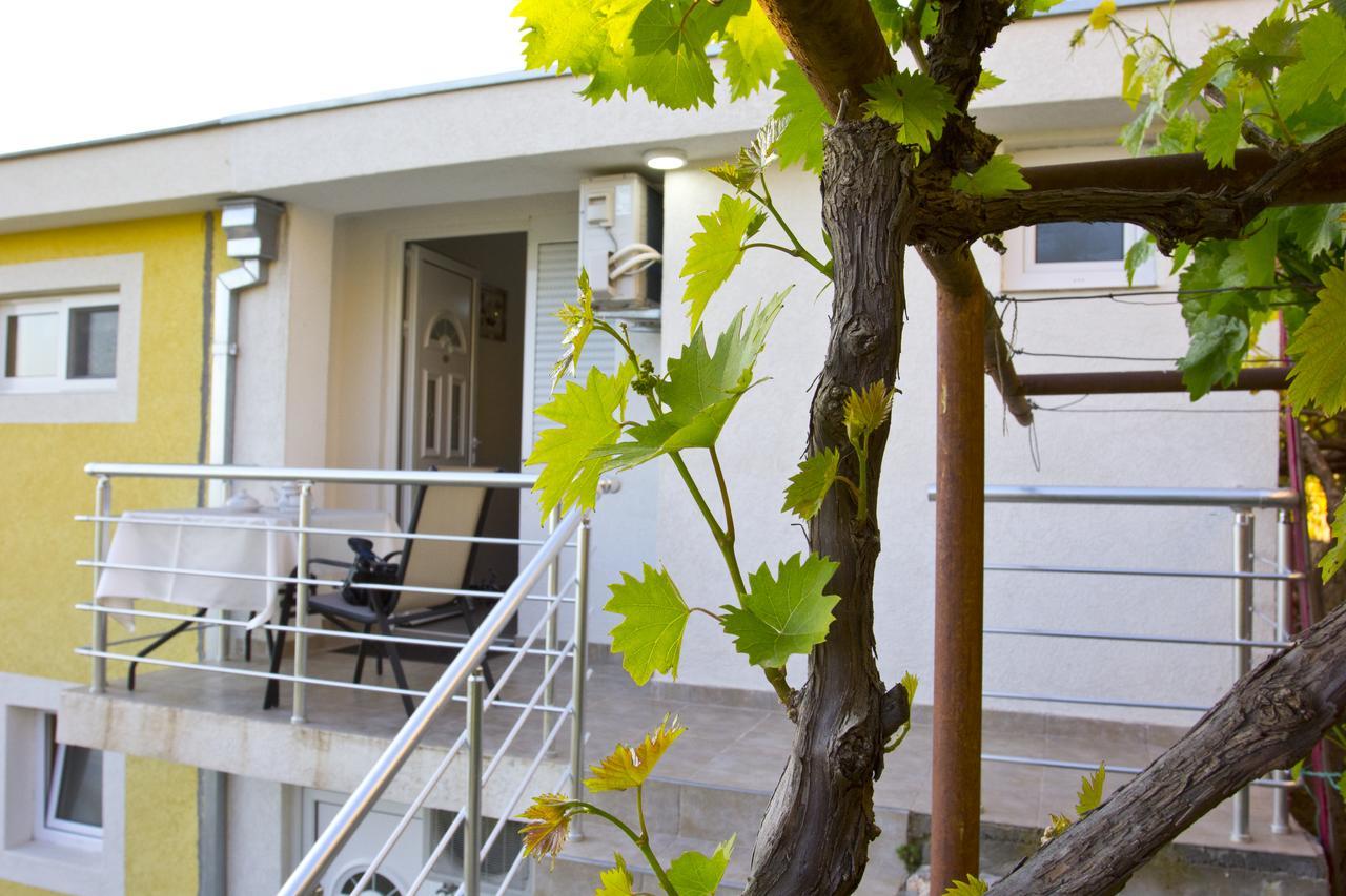Apartments Gran Sasso Ulcinj Exterior photo