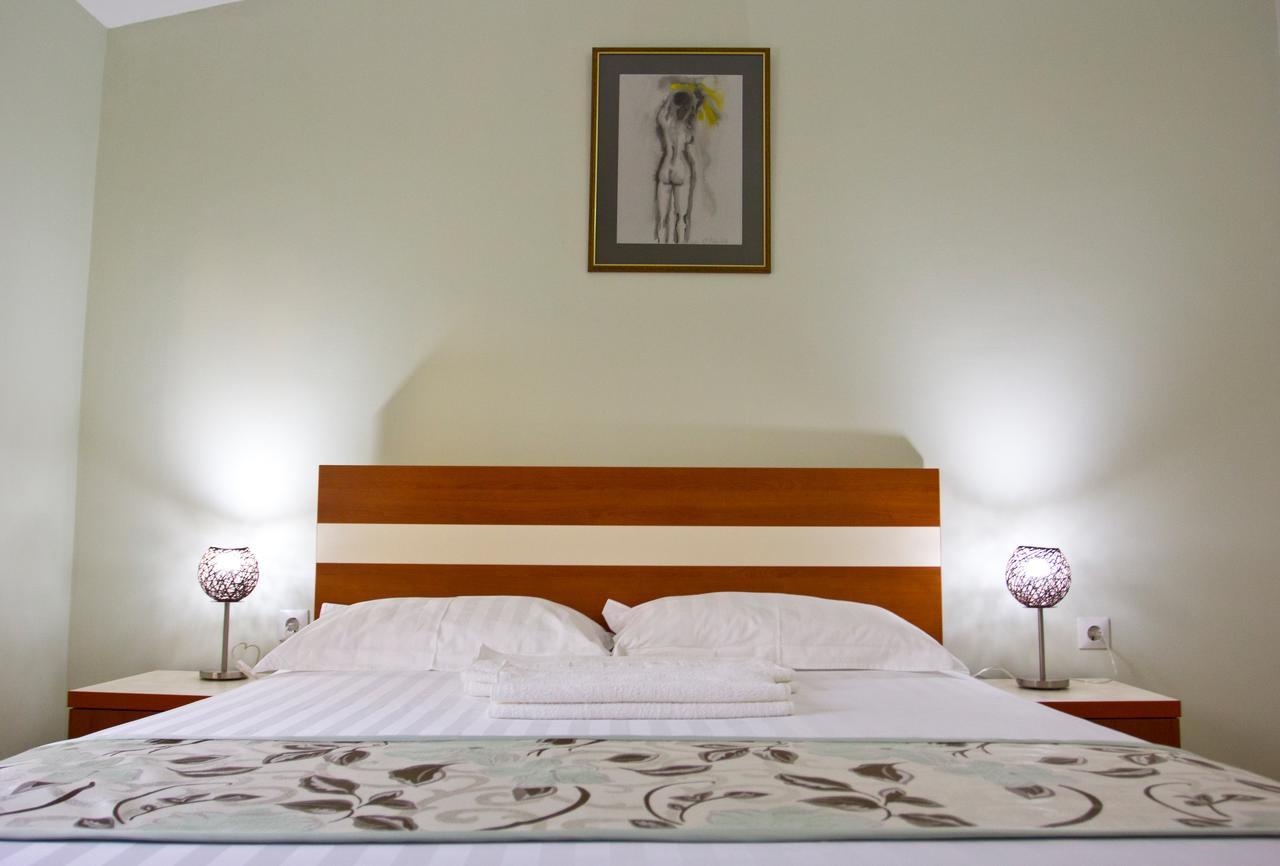 Apartments Gran Sasso Ulcinj Exterior photo